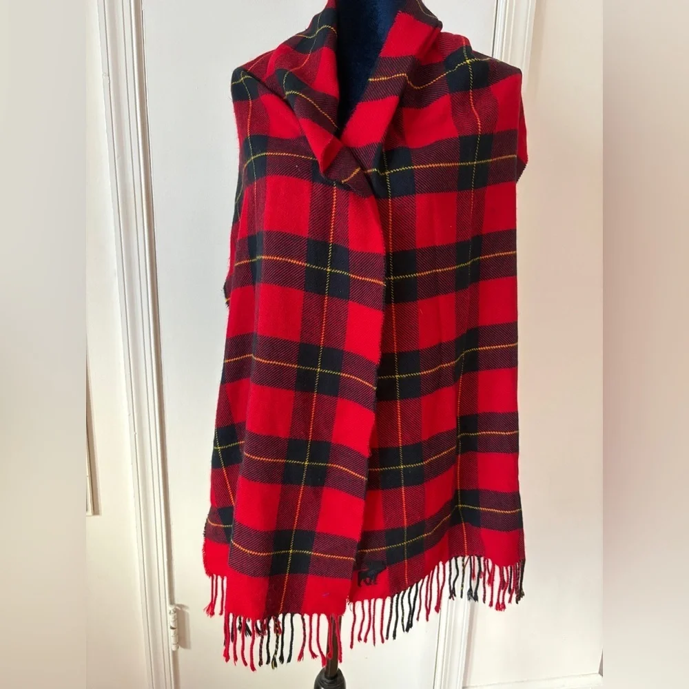 Abercrombie and Fitch Men’s rare red black plaid tartan scarf wool blend
